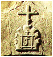 immagine raffigurante uno stemma sulla roccia